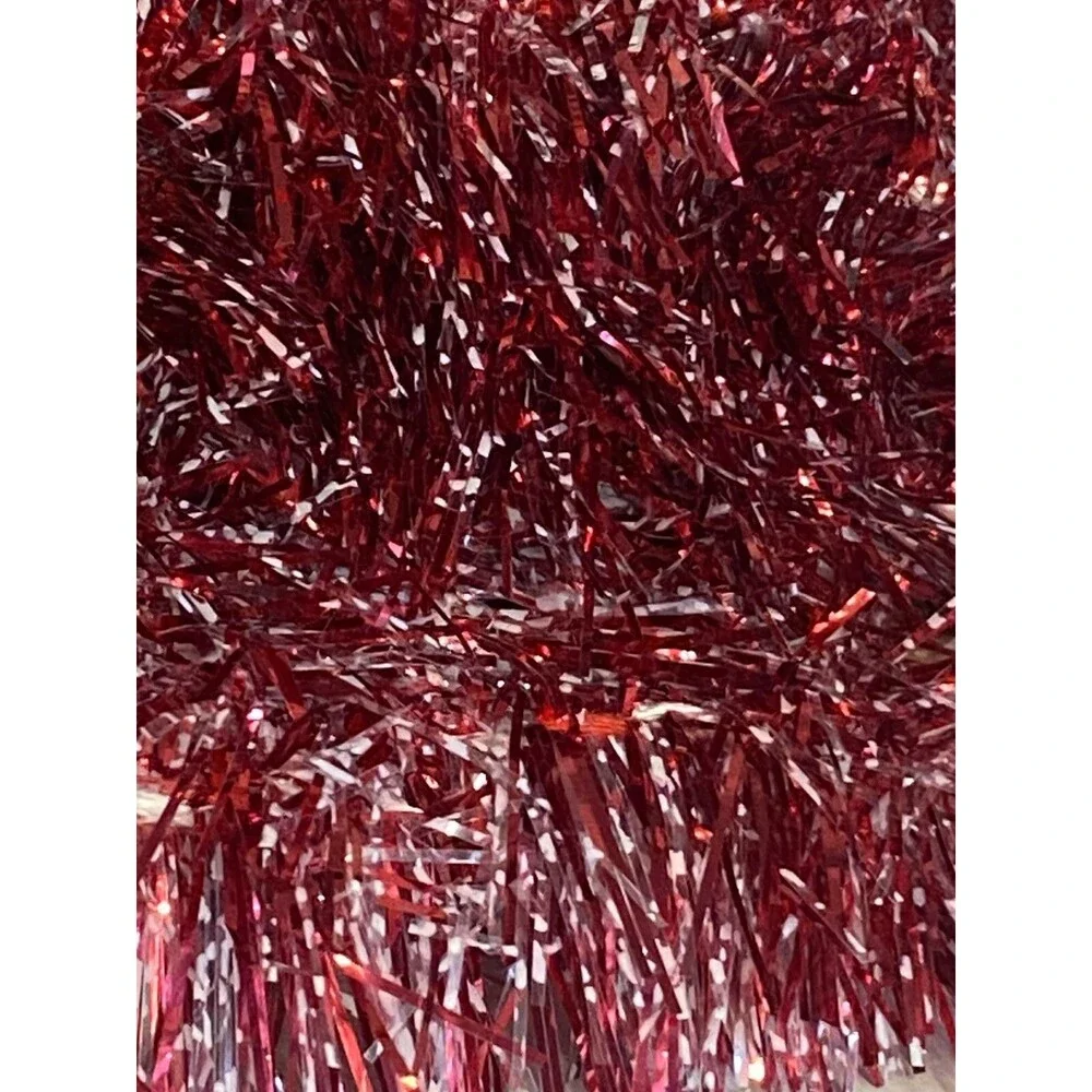Roundtree & Yorke red white